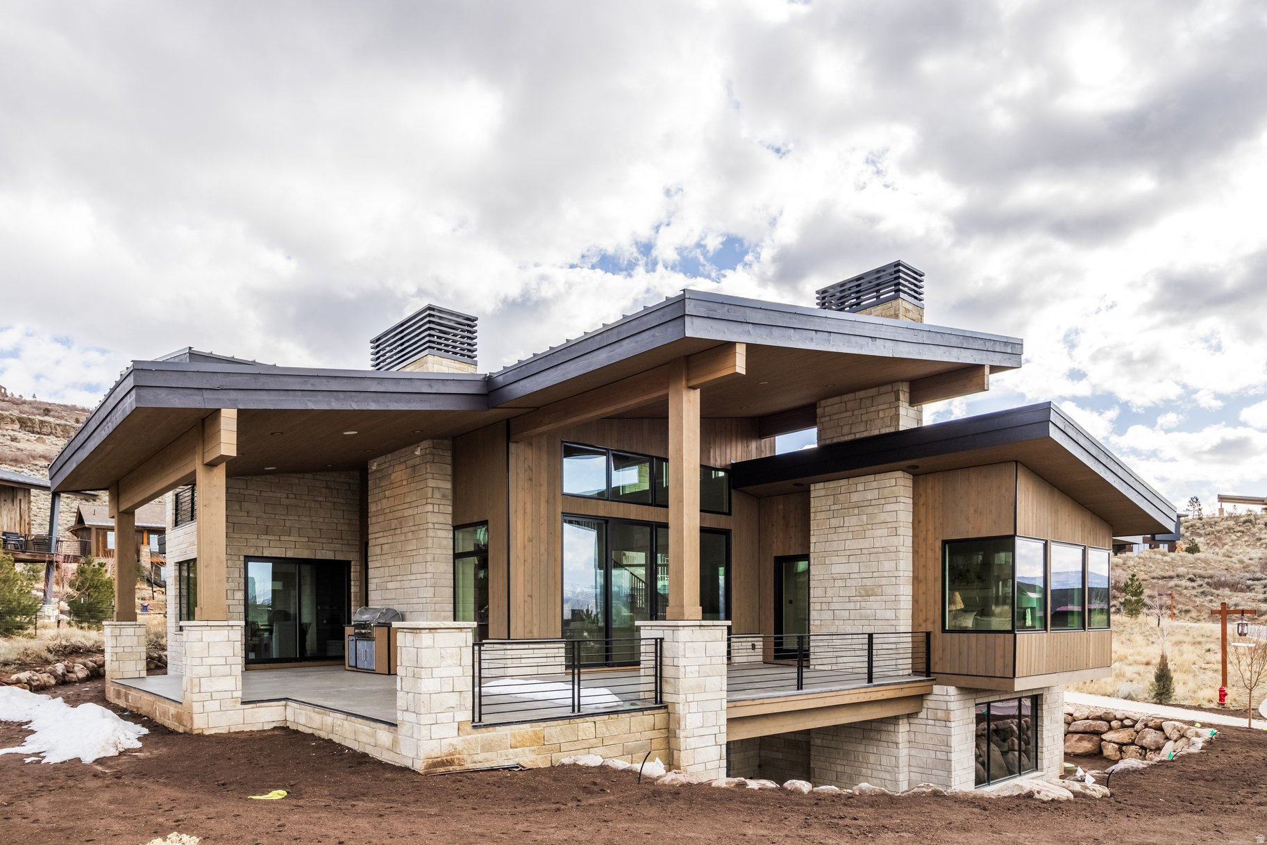 RED LEDGES - Residential