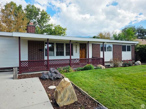 Tiny photo for 10433 S CARNATION DR, Sandy, UT 84094 (MLS # 2116805)