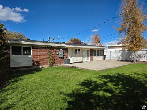 Tiny photo for 10433 S CARNATION DR, Sandy, UT 84094 (MLS # 2116805)