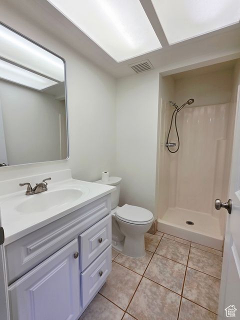 Tiny photo for 10433 S CARNATION DR, Sandy, UT 84094 (MLS # 2116805)