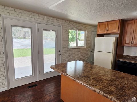 Tiny photo for 10433 S CARNATION DR, Sandy, UT 84094 (MLS # 2116805)