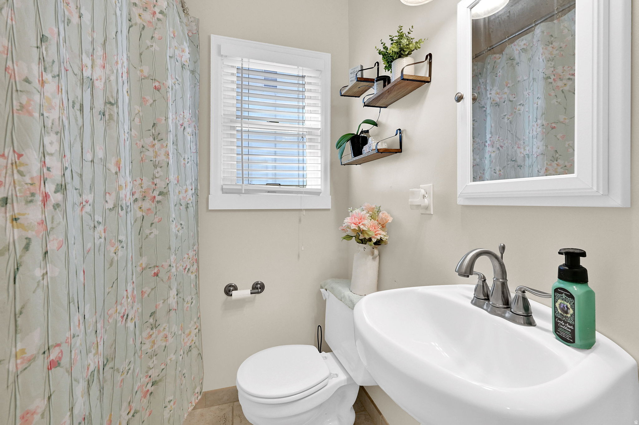 NOB HILL - Residential