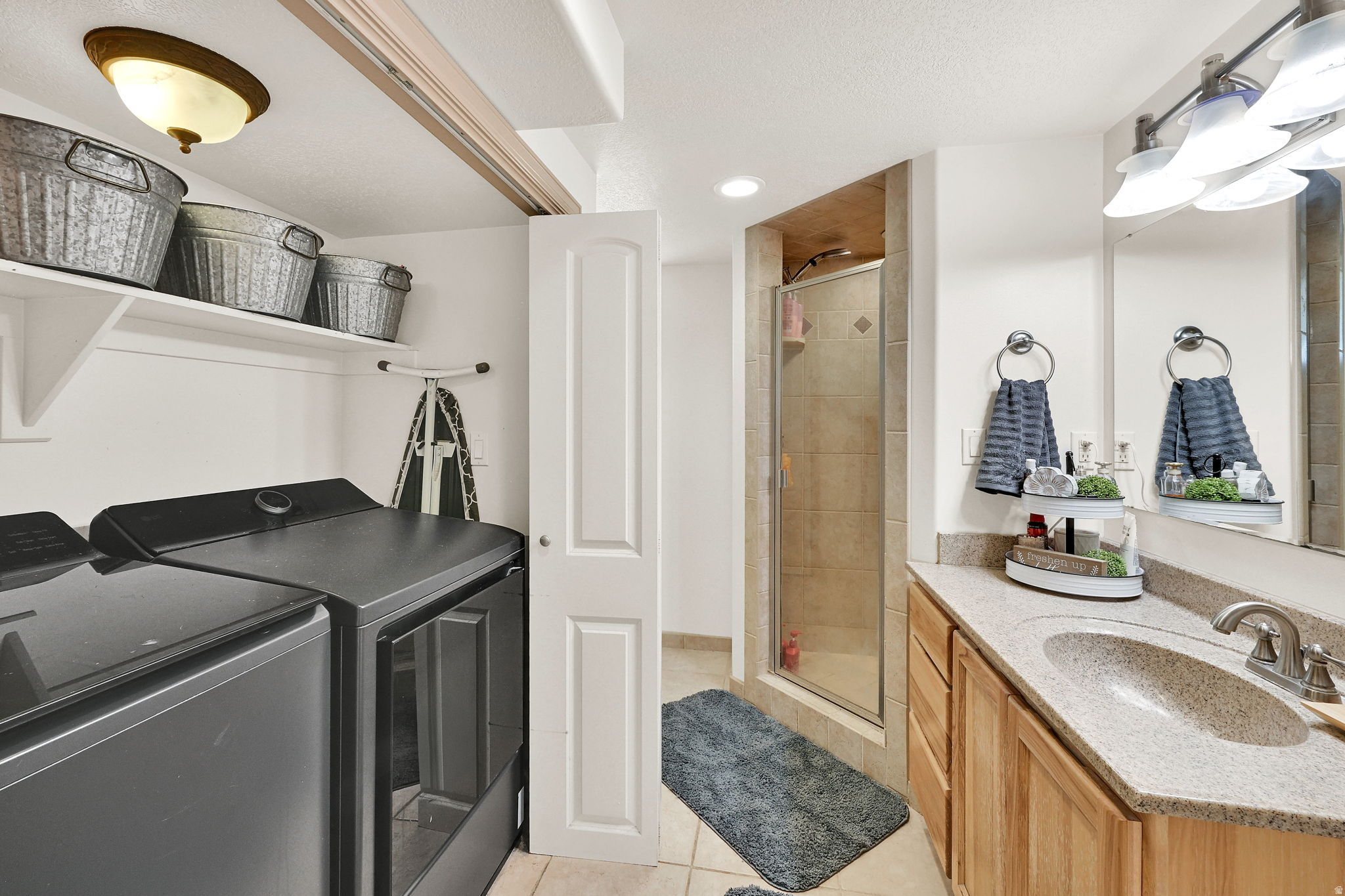 NOB HILL - Residential