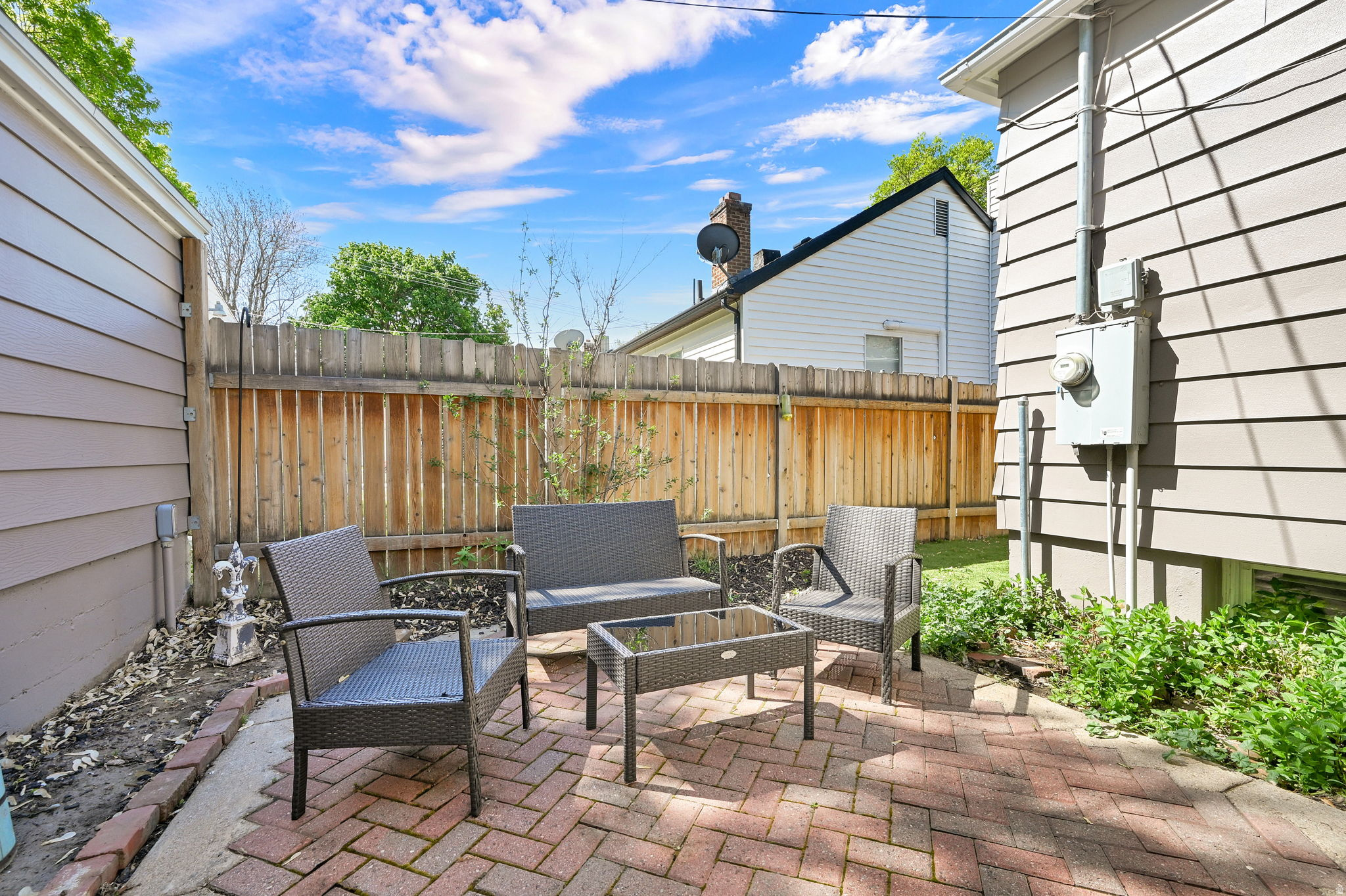 NOB HILL - Residential