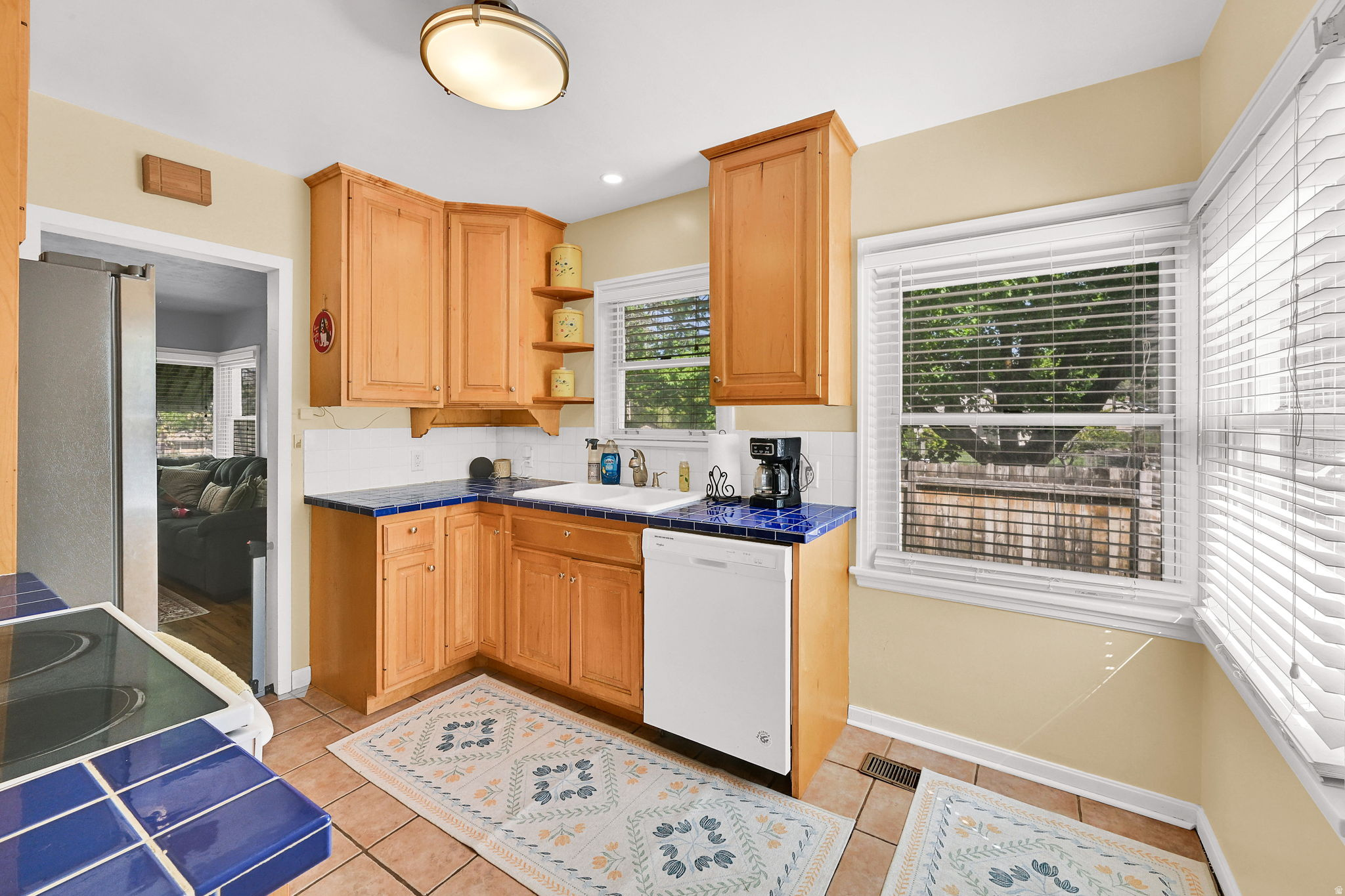 NOB HILL - Residential