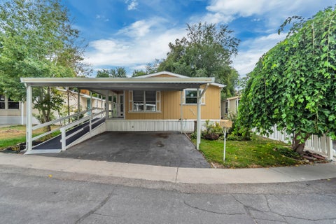 Photo of 5088 S EL SENDERO CIR E #22, Holladay, UT 84117 (MLS # 2178573)