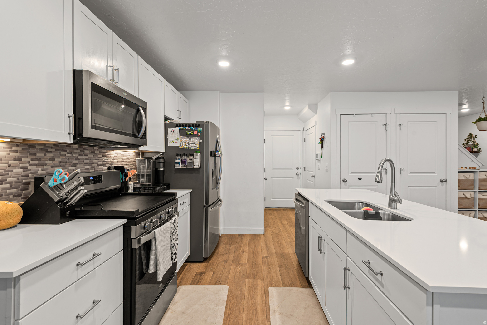 GATEWAY TO LITTLE VALLEY - Residential