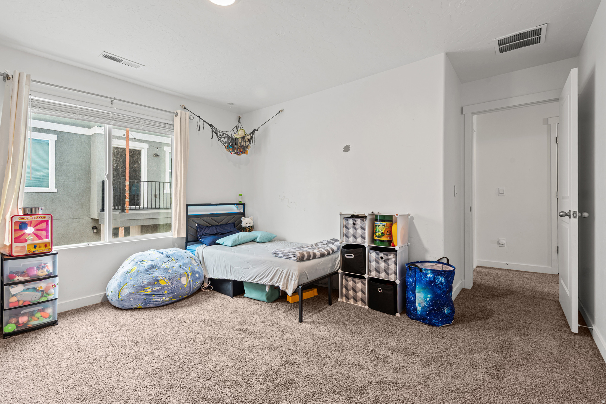 GATEWAY TO LITTLE VALLEY - Residential