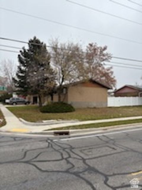 Tiny photo for 1012 E BELL DR, Sandy, UT 84094 (MLS # 2124130)