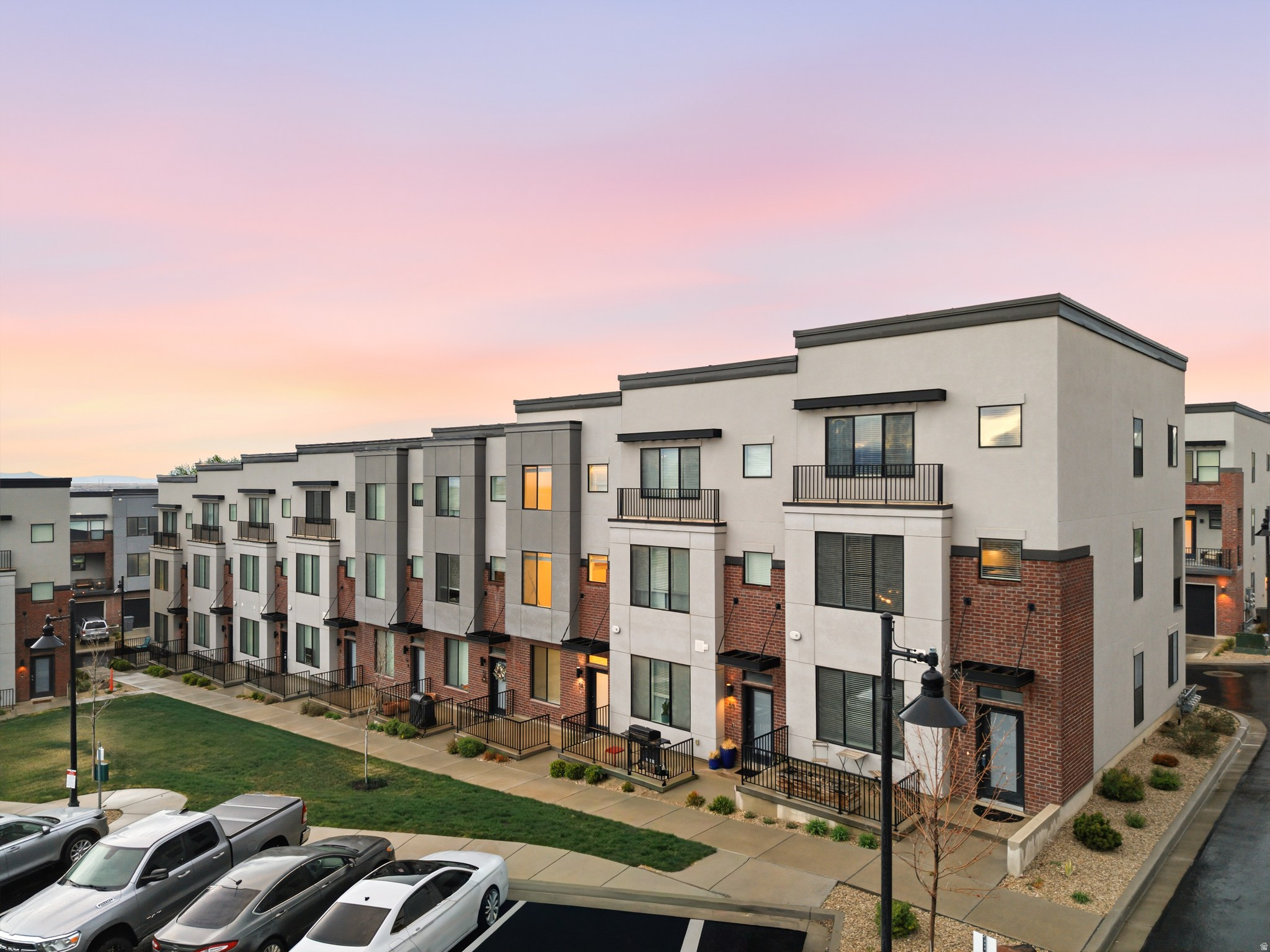 PARK LOFTS AT CITY - Residential