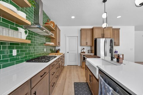 Tiny photo for 1878 W CHACO CIR, Lehi, UT 84048 (MLS # 2128990)