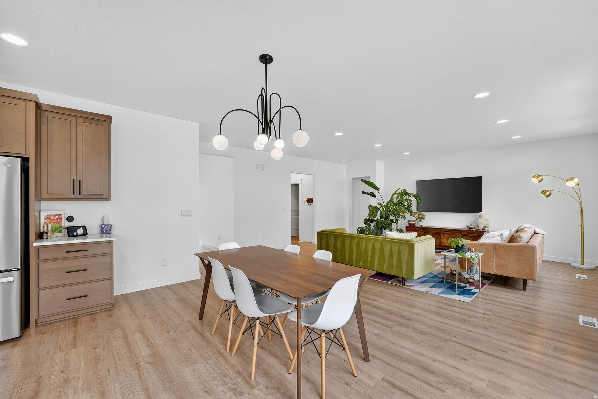 CANYON POINT - Residential