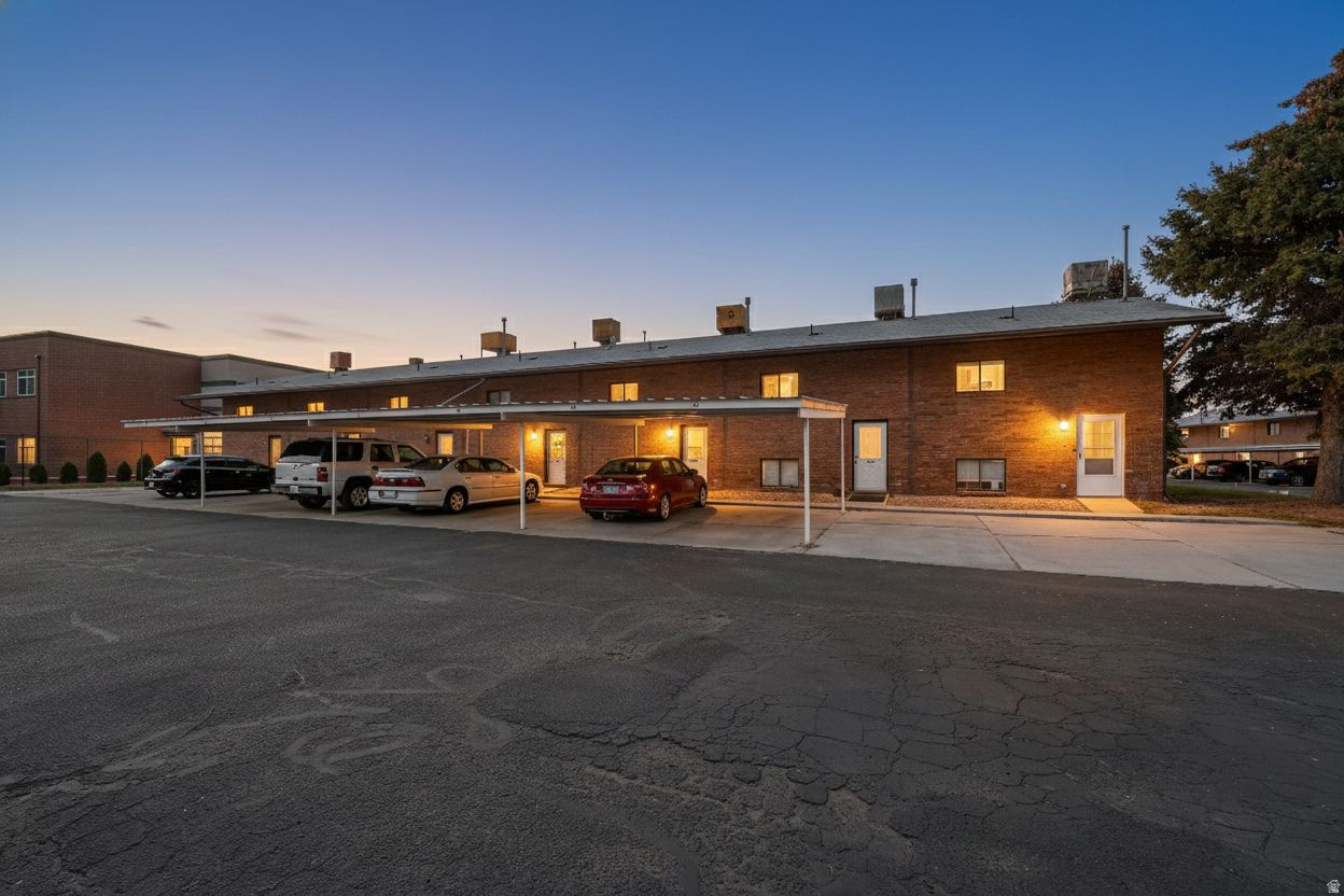 MILLCREEK MANOR - Residential