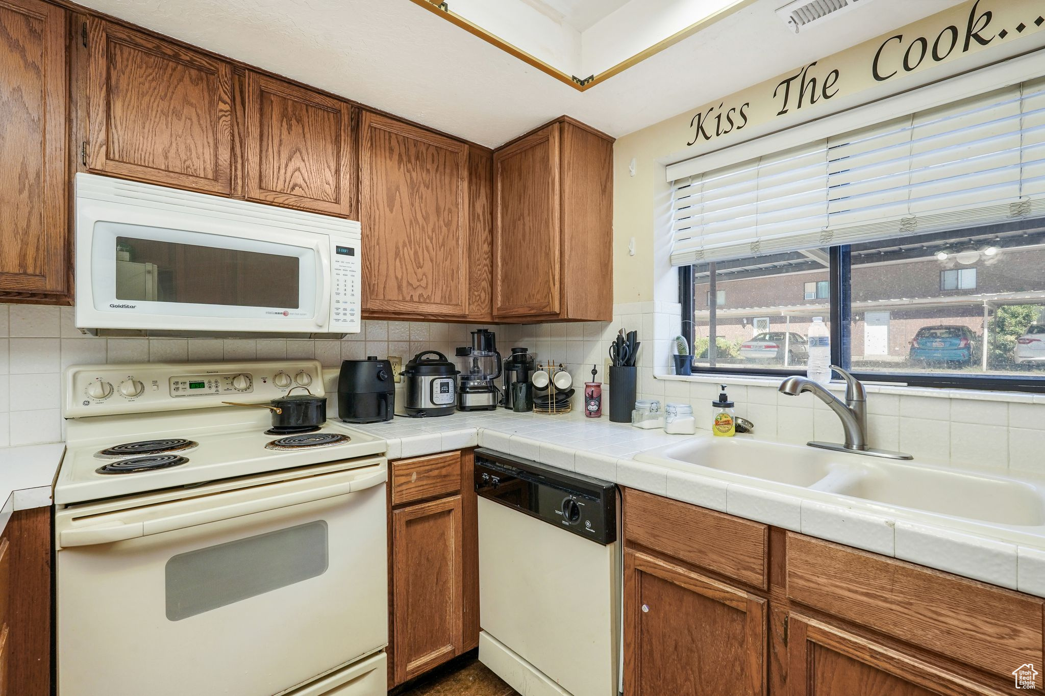 MILLCREEK MANOR - Residential
