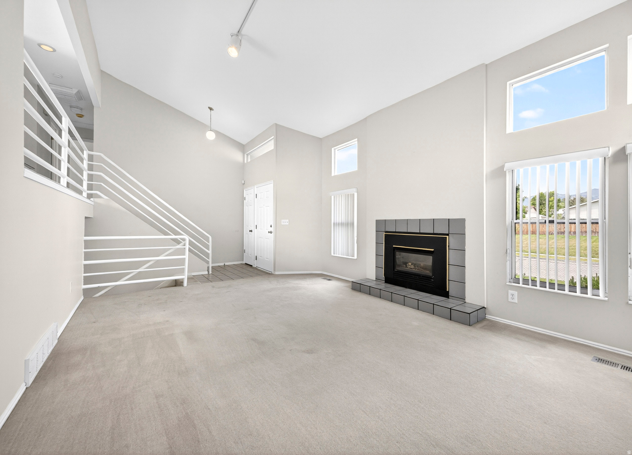 OQUIRRH SHADOWS - Residential