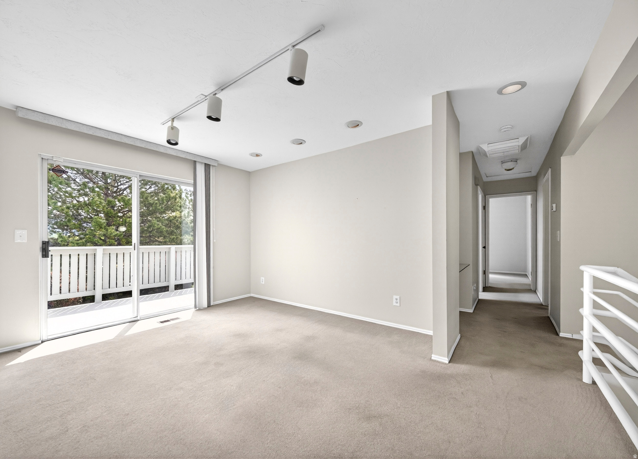 OQUIRRH SHADOWS - Residential