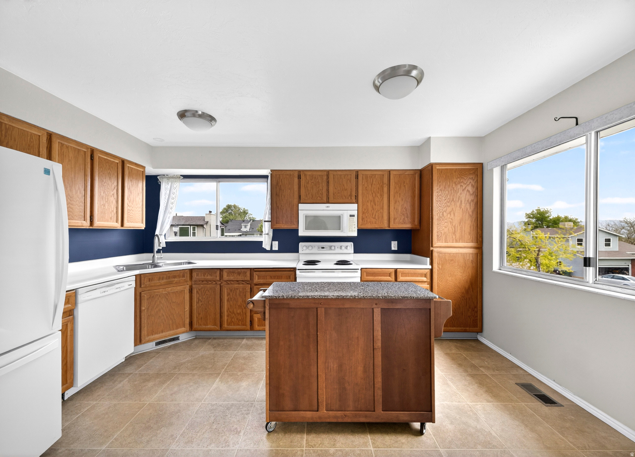 OQUIRRH SHADOWS - Residential