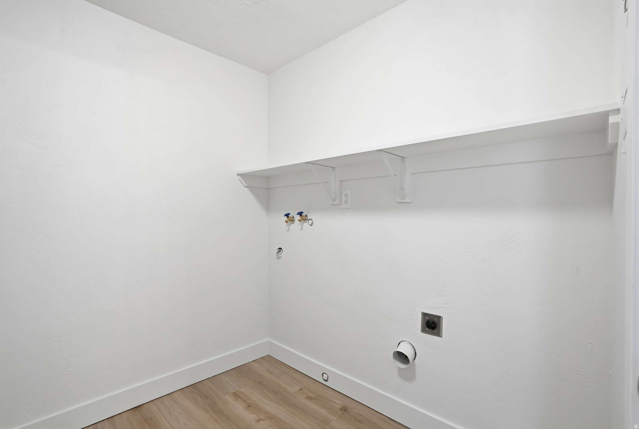 WEDGEWOOD WILLOWS - Residential