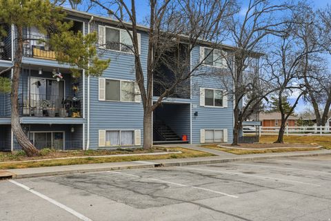 Tiny photo for 3510 S 300 E #E, South Salt Lake, UT 84115 (MLS # 2136801)