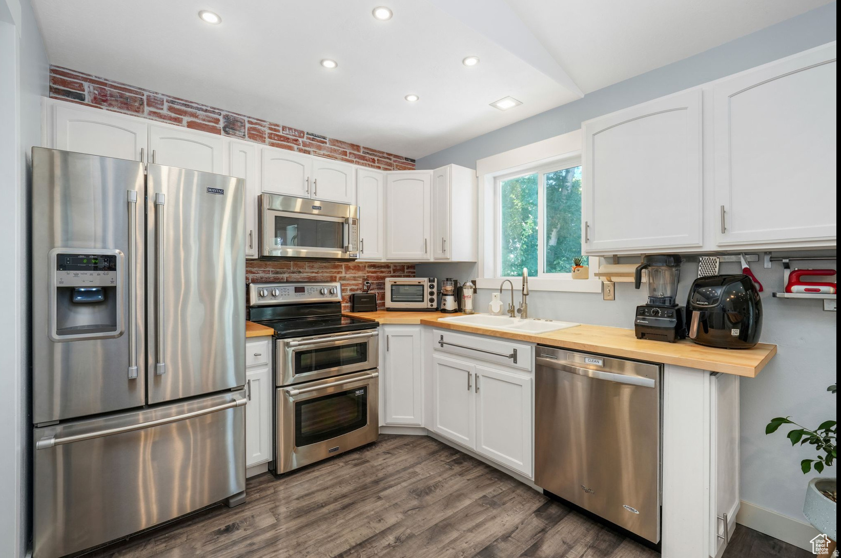 ALICE COURT - Residential