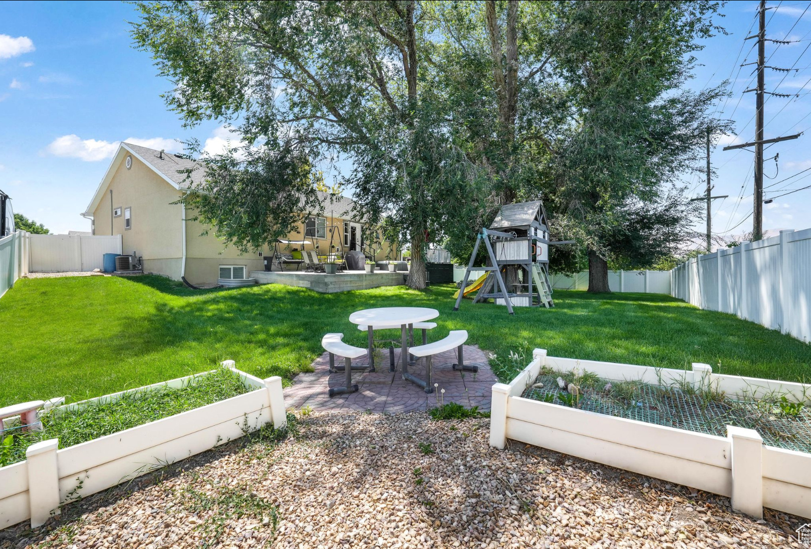 ALICE COURT - Residential