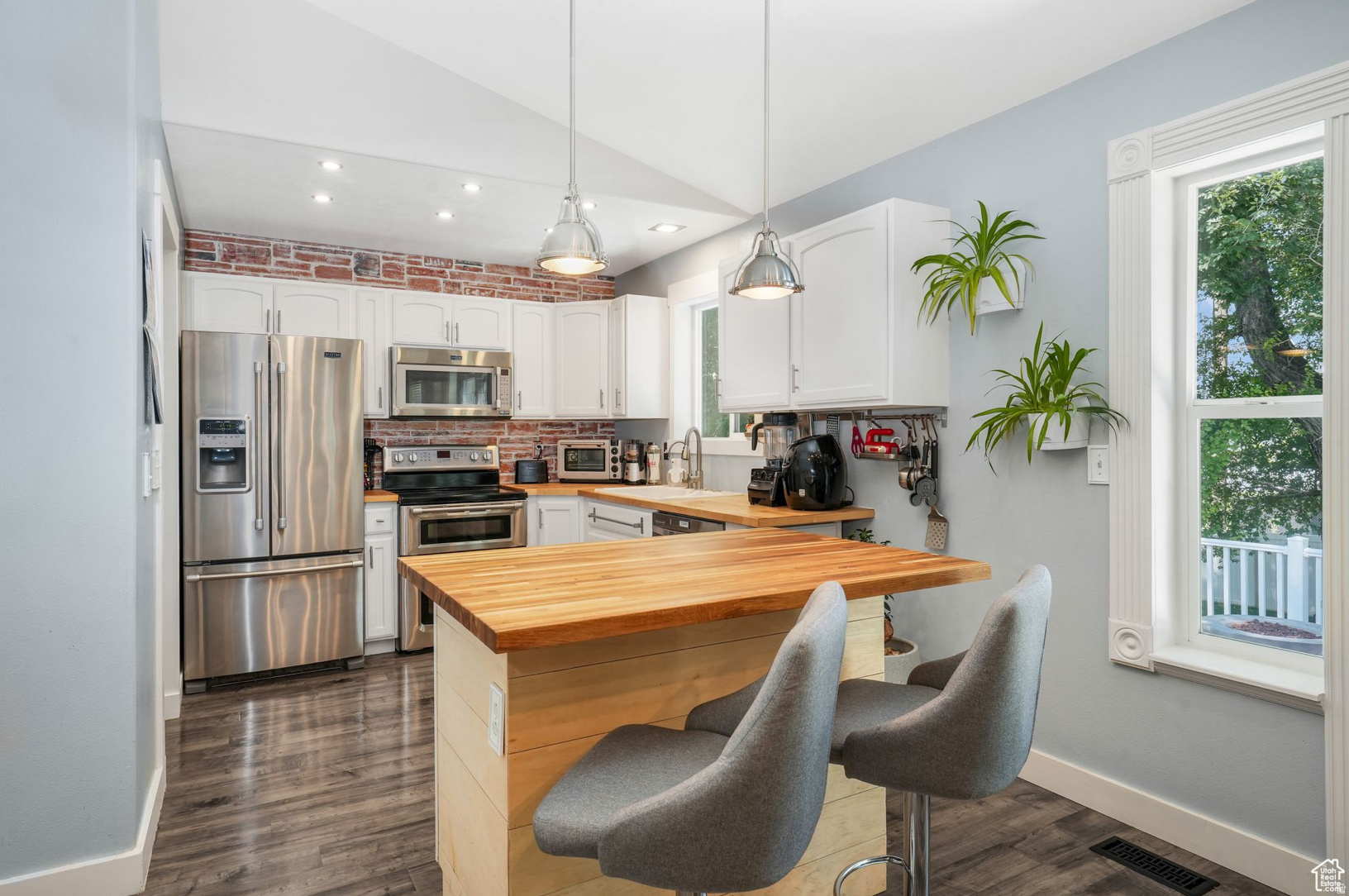 ALICE COURT - Residential