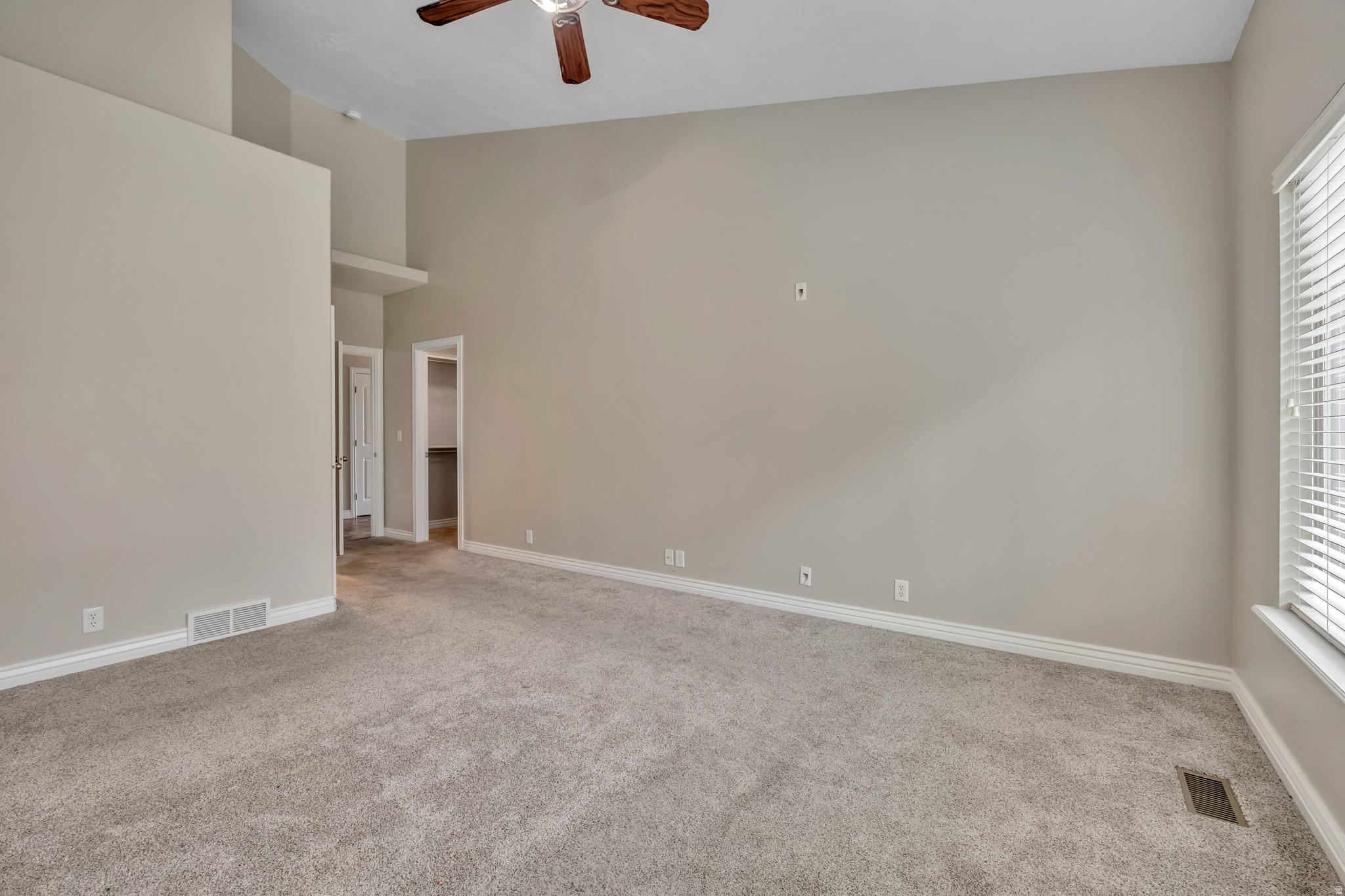 EDGEWOOD ESTATES - Residential Income