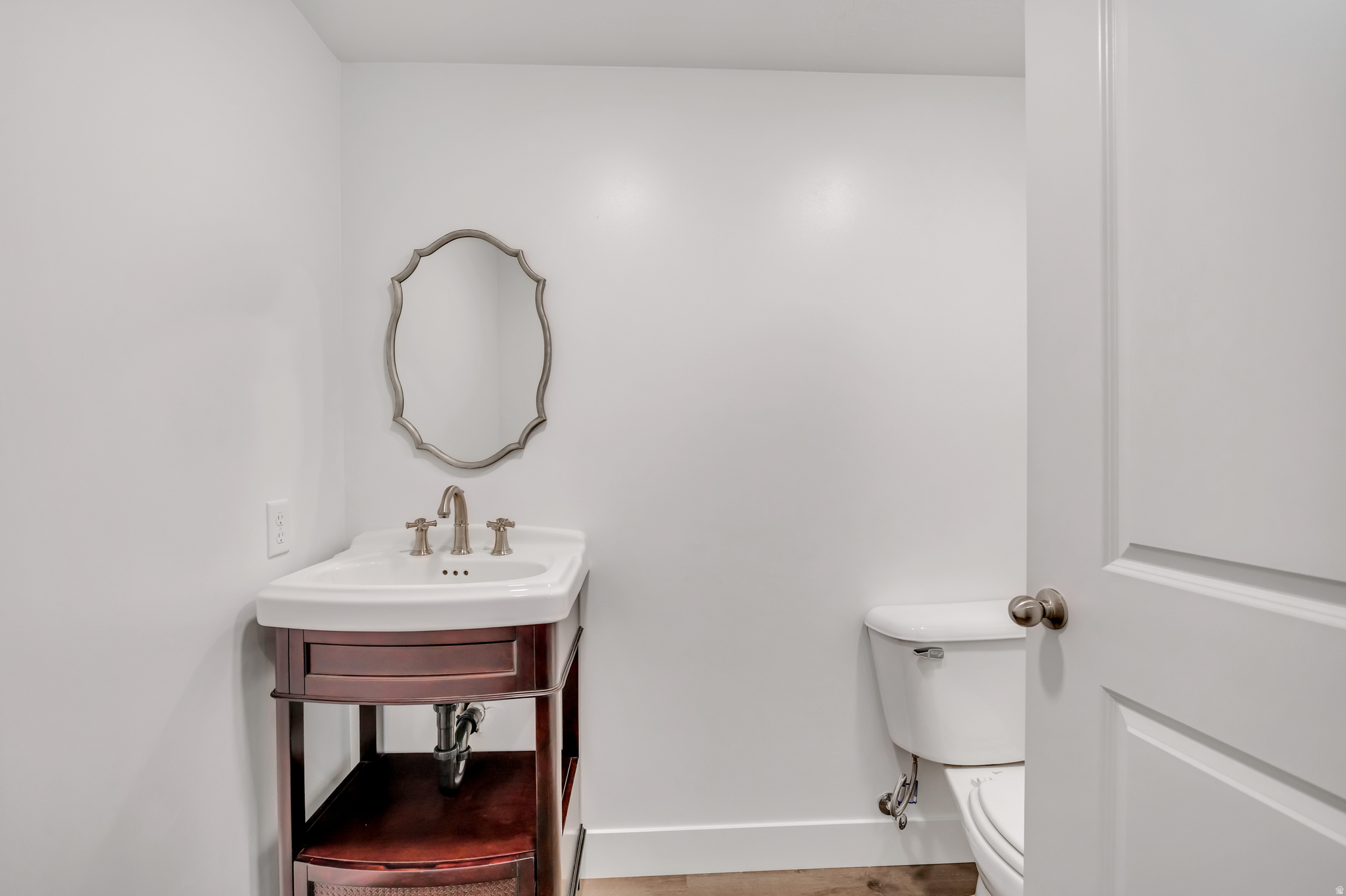 EDGEWOOD ESTATES - Residential Income