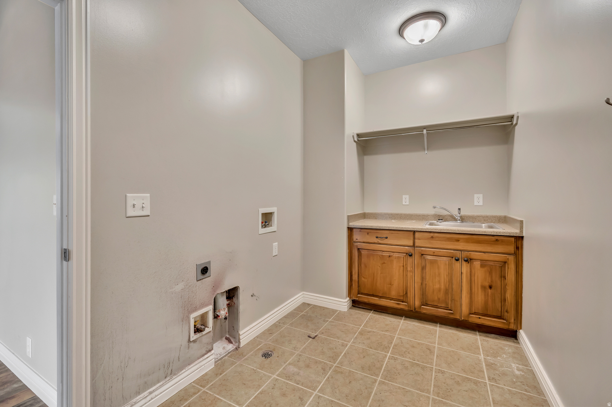 EDGEWOOD ESTATES - Residential Income