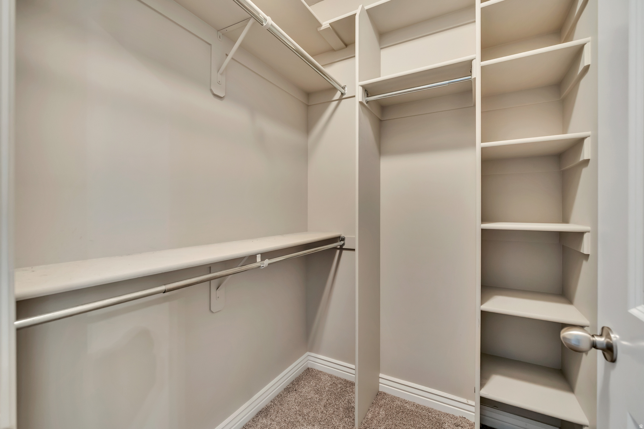 EDGEWOOD ESTATES - Residential Income