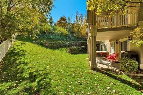 Tiny photo for 341 E EDGEMONT DR S, North Salt Lake, UT 84054 (MLS # 2129754)