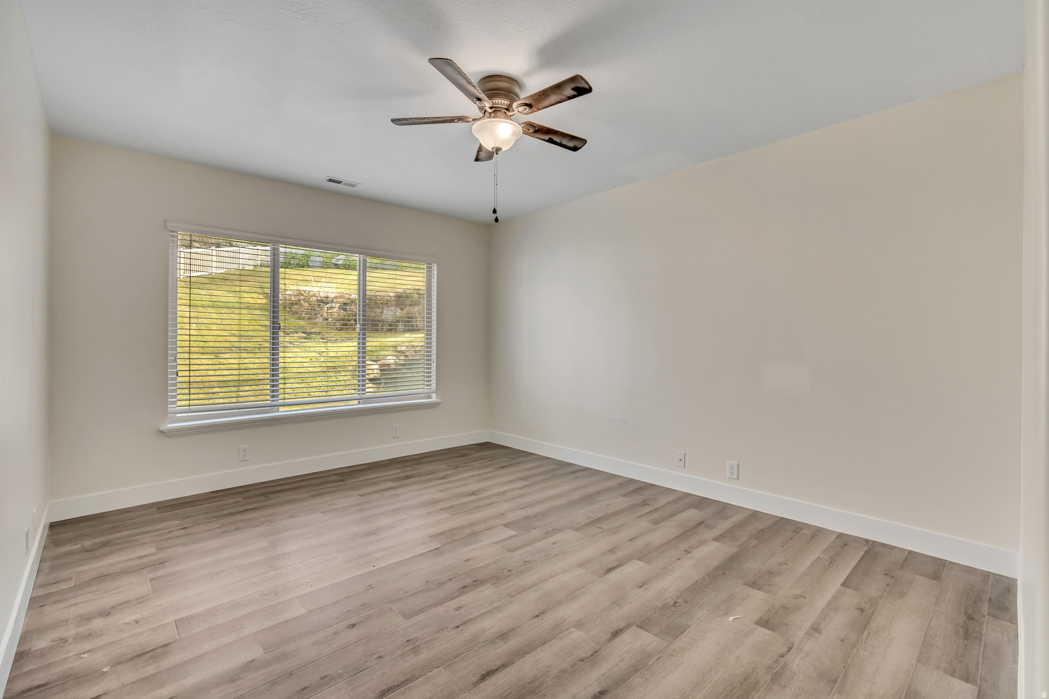 EDGEWOOD ESTATES - Residential Income