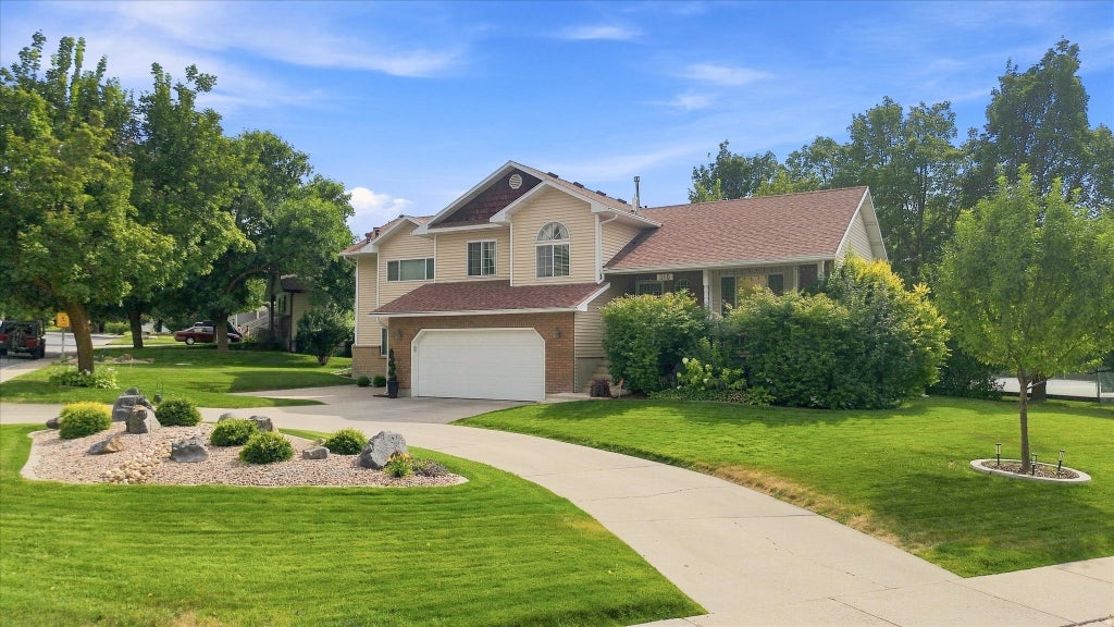 Photo of 315 EDGEWOOD DR, Providence, UT 84332 (MLS # 2179745)