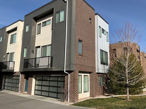 Photo of 3007 S ELGIN HILL CT E #14, Millcreek, UT 84106 (MLS # 2134374)