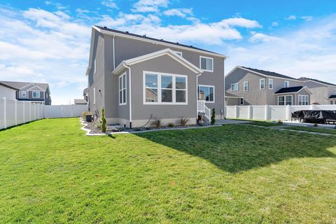 Tiny photo for 1077 E POSTMARK PL #319, Eagle Mountain, UT 84005 (MLS # 2152286)