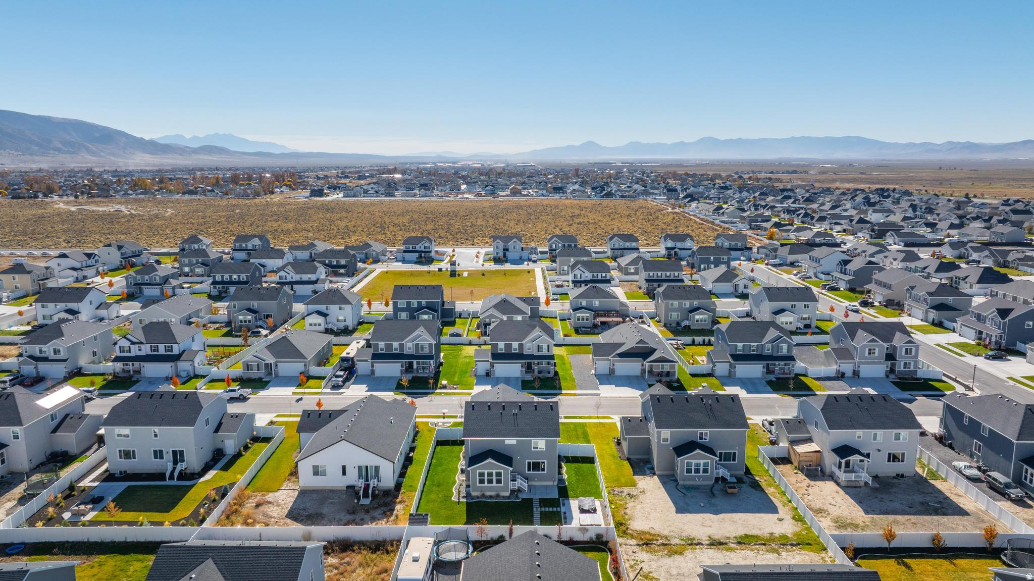 PONY EXPRESS ESTATES - Residential