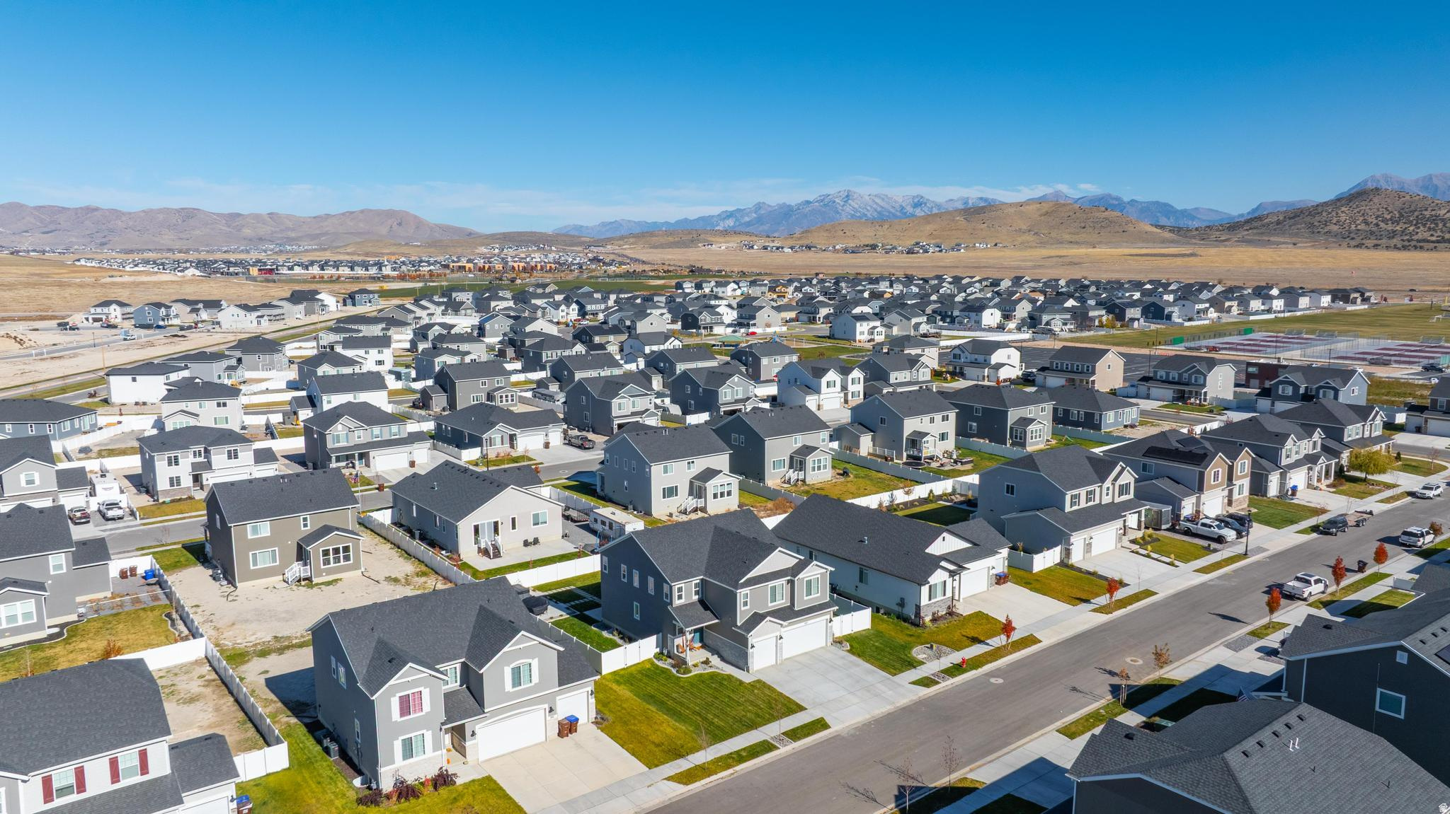 PONY EXPRESS ESTATES - Residential