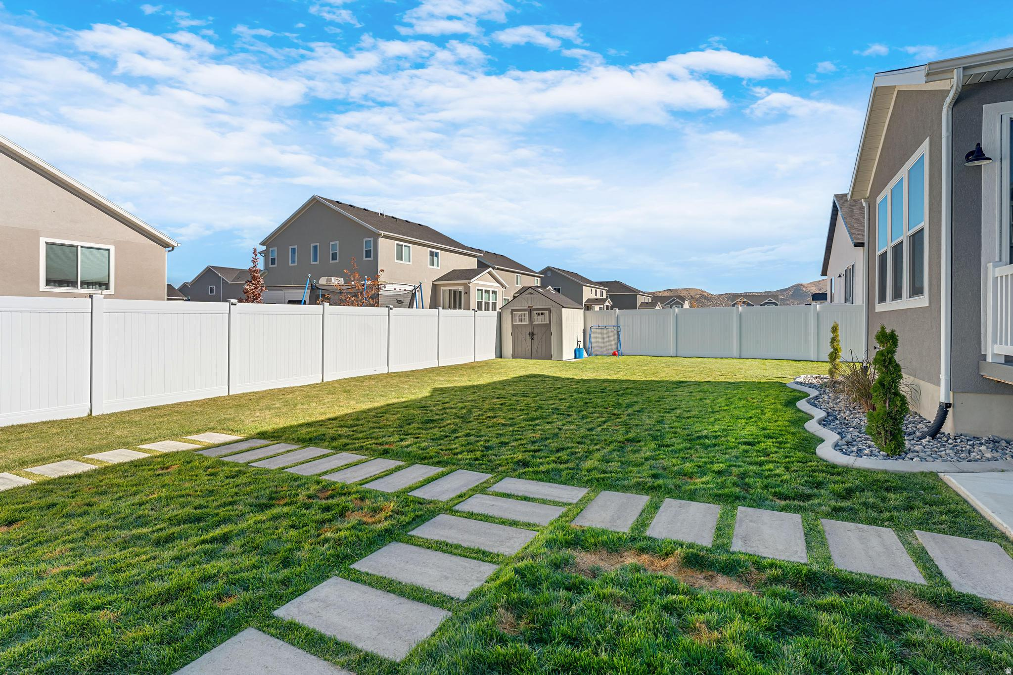 PONY EXPRESS ESTATES - Residential