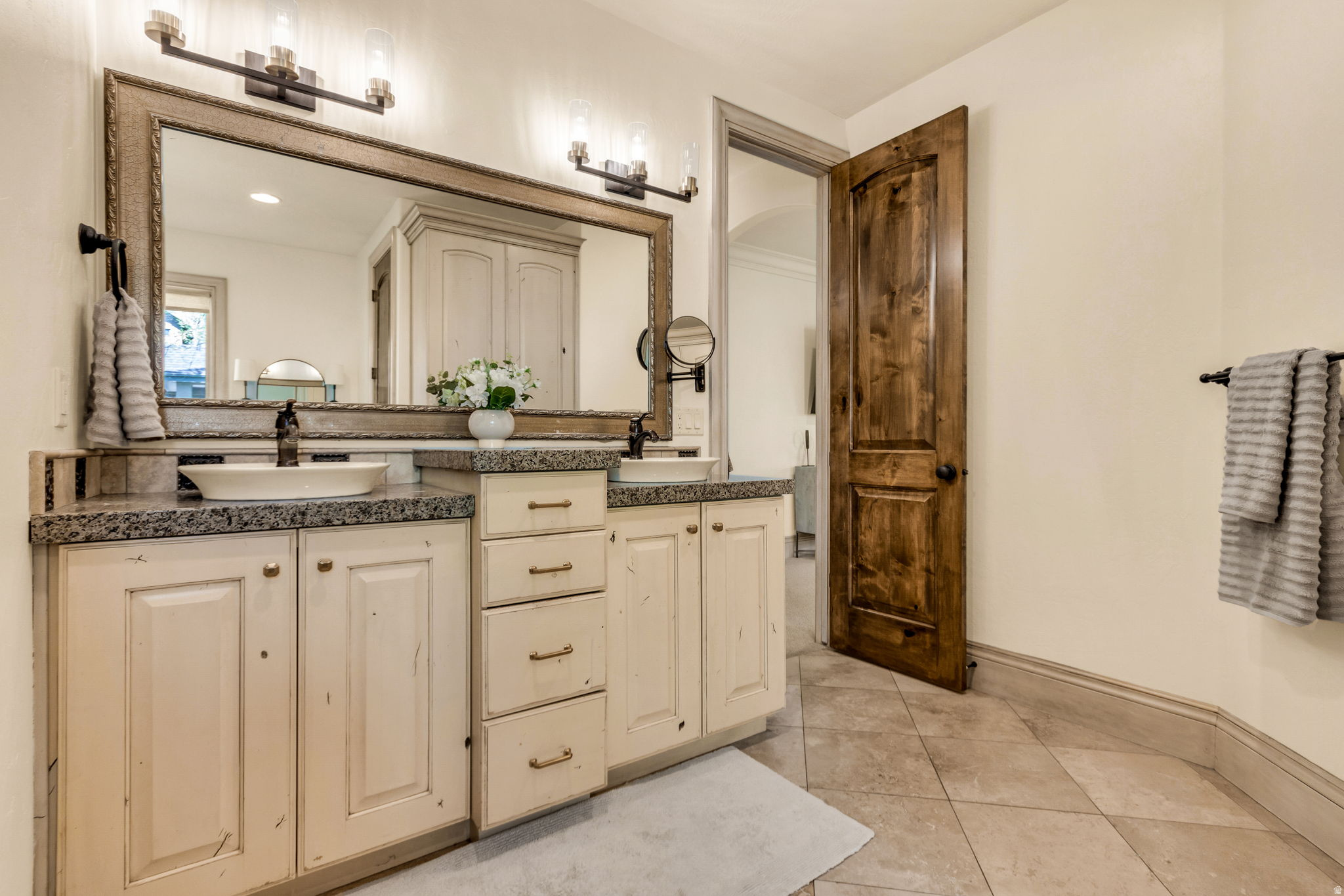 BURNETT - Residential