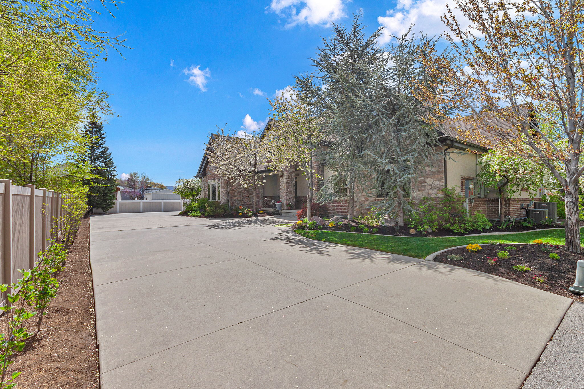 BURNETT - Residential