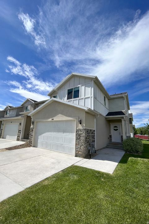 Photo of 164 N 450 W, American Fork, UT 84003 (MLS # 2134388)