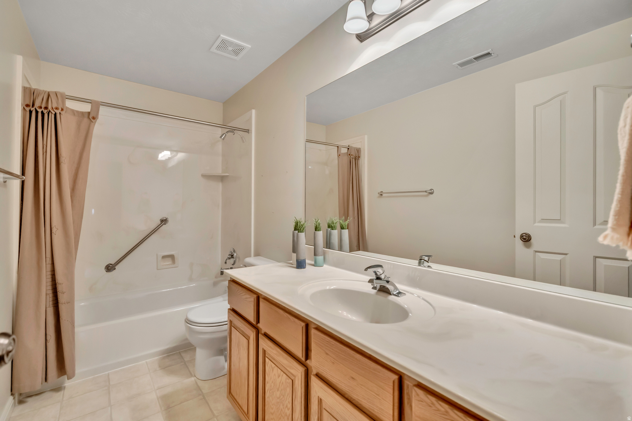 COTTAGES AT COLONIAL SPRINGS - Residential