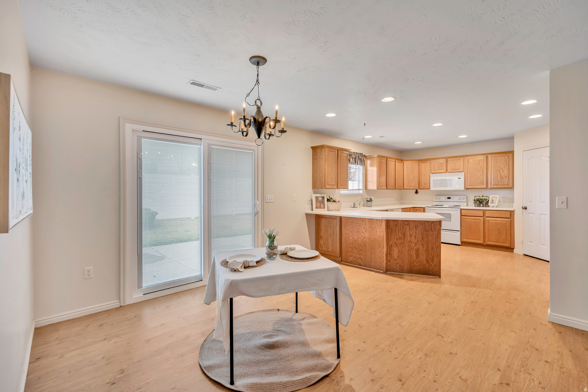 COTTAGES AT COLONIAL SPRINGS - Residential