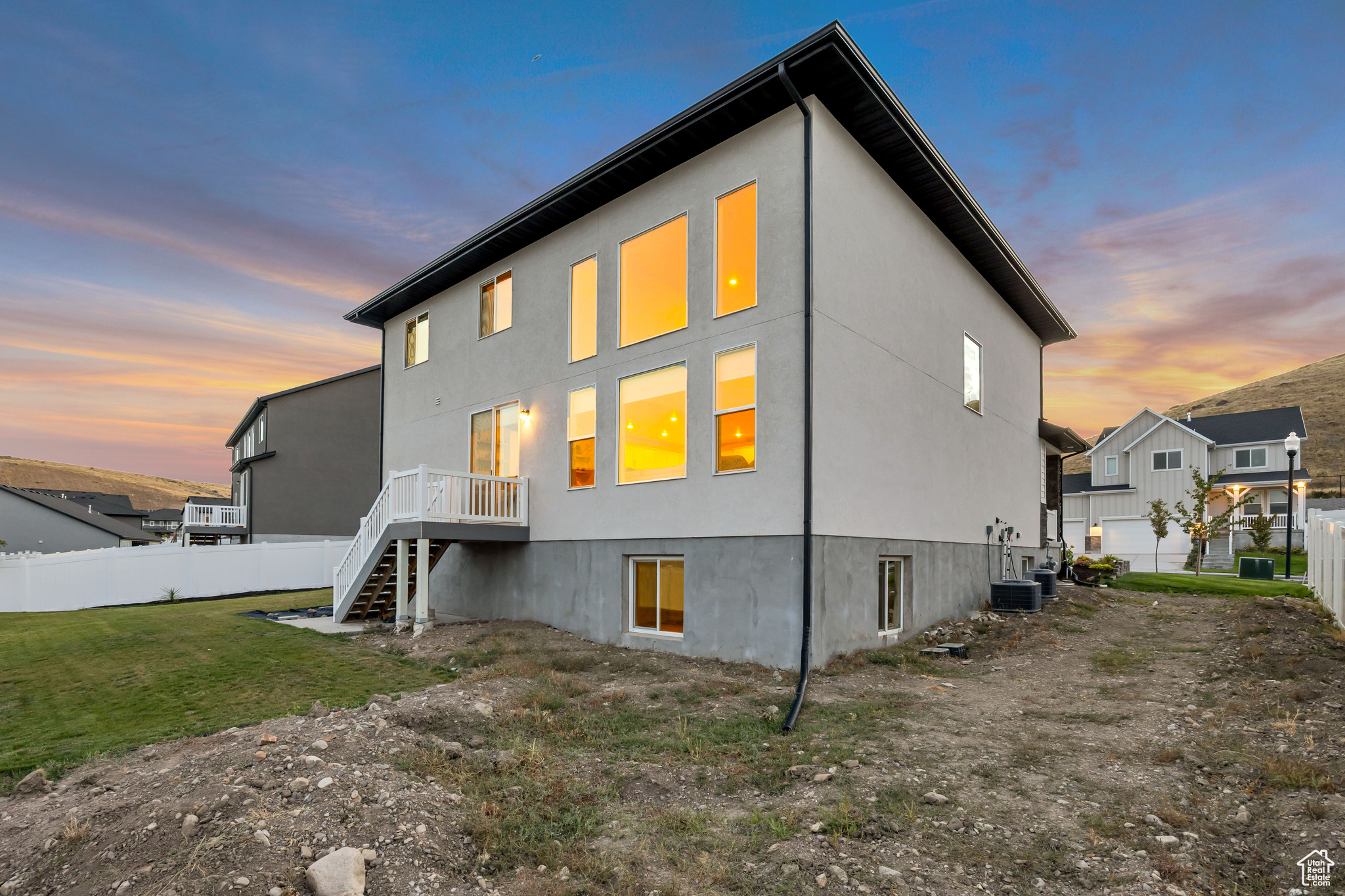 SUNSET HILLS - Residential