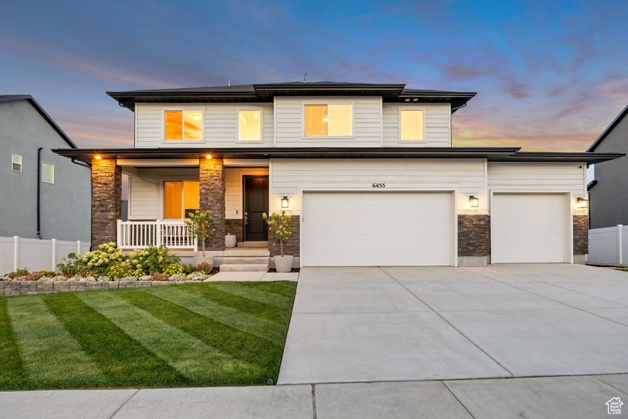 You don't want to miss out on this immaculate single-family home located in a desirable, quiet neighborhood. Offering 4 bedrooms, 2.5 baths, and room to expand with an unfinished basement! The open kitchen and living area are perfect for gatherings and everyday comfort. Homes this well cared for don't last long. Schedule your showing today!