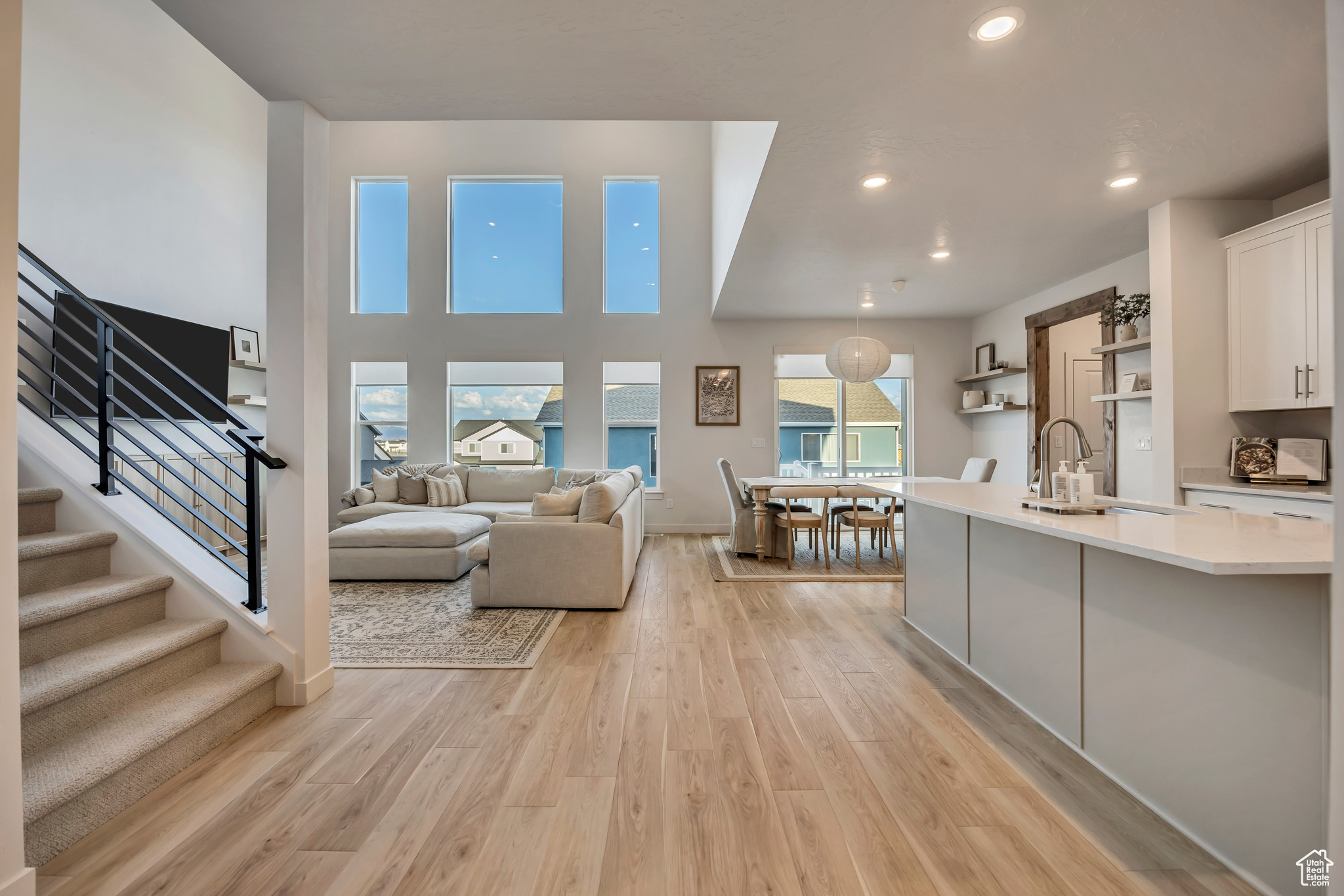 SUNSET HILLS - Residential