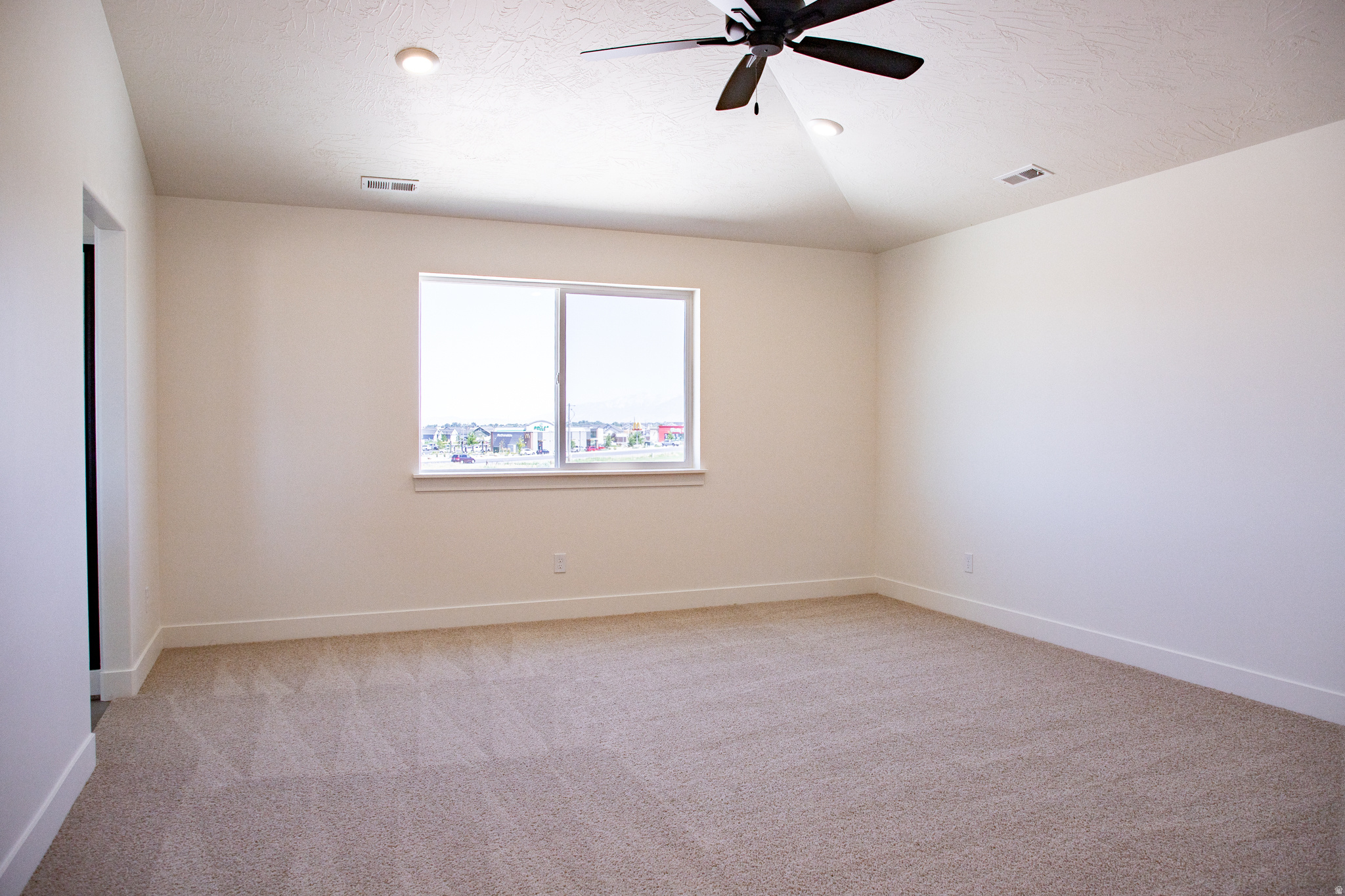 SALEM FIELDS - Residential