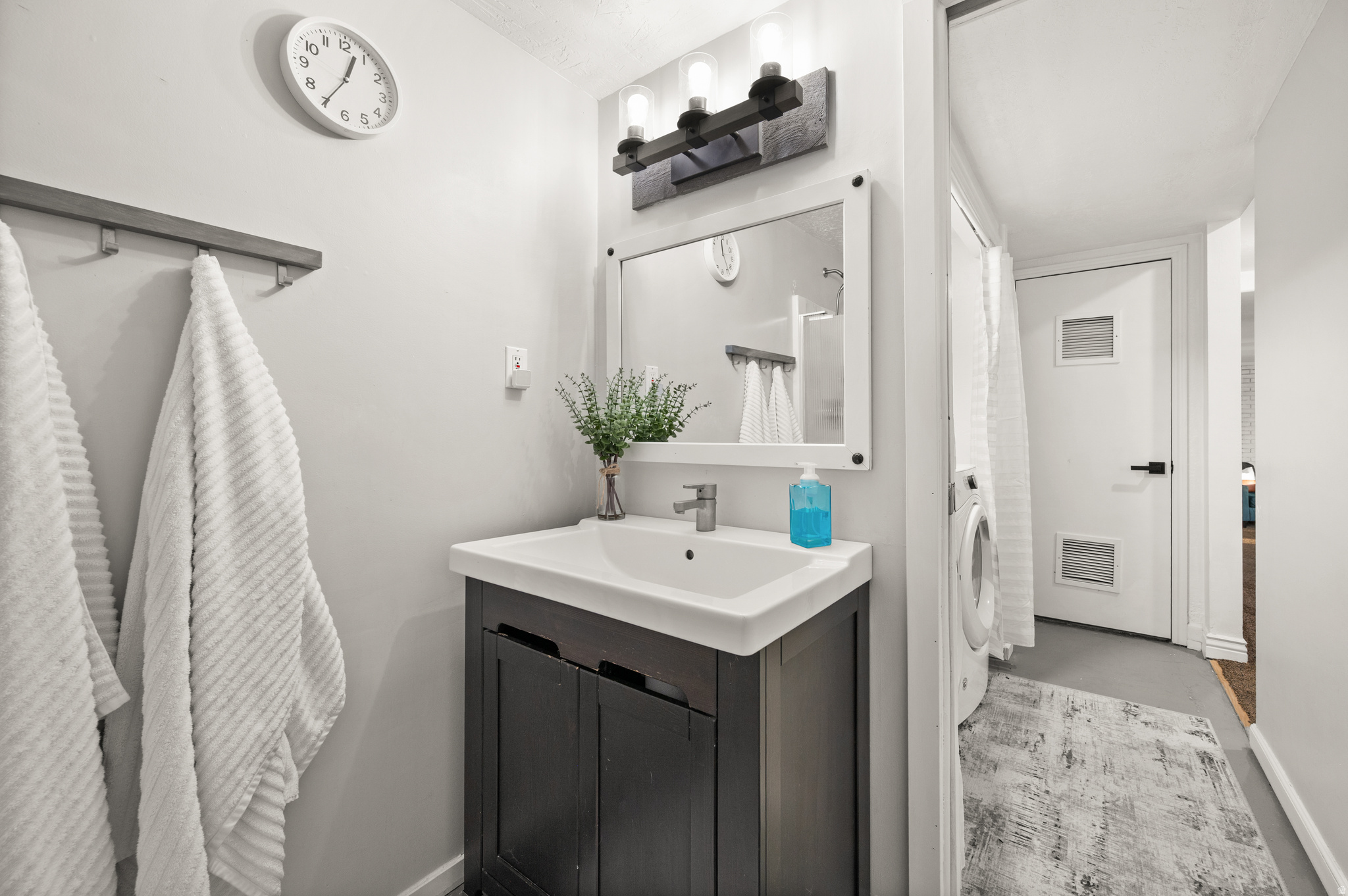 WHITE CITY - Residential