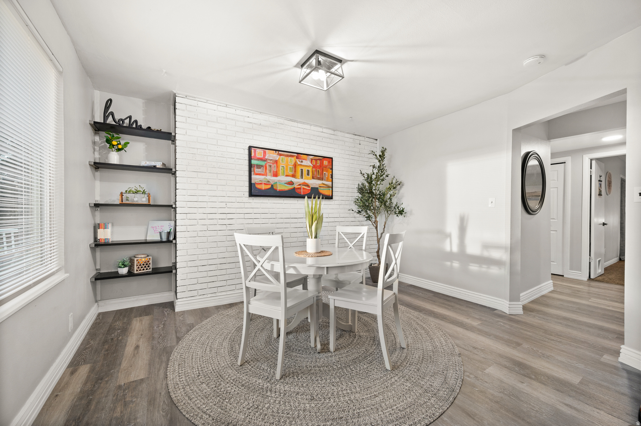 WHITE CITY - Residential