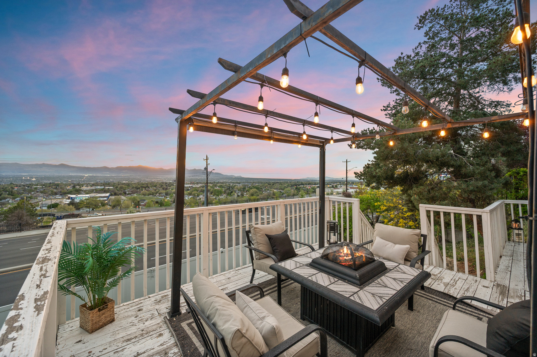 WHITE CITY - Residential